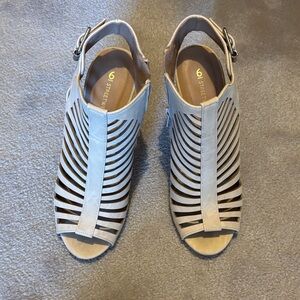 Streetwear Society Cream Cutout Sandals